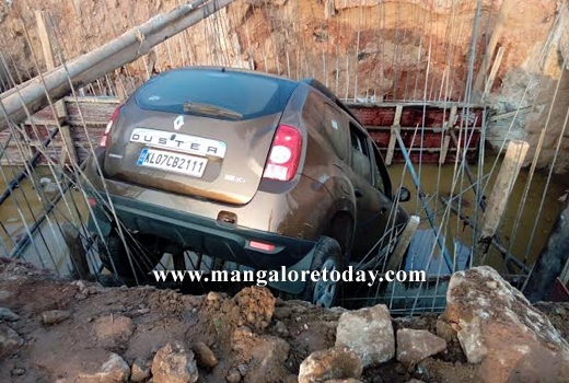  Drunken driving lands car in trench; no casualties 1